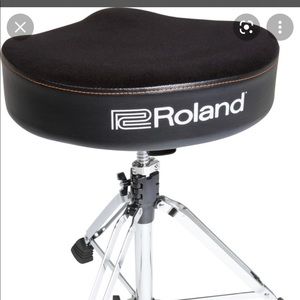 I am selling a drum throne, it has never been used and never opened.